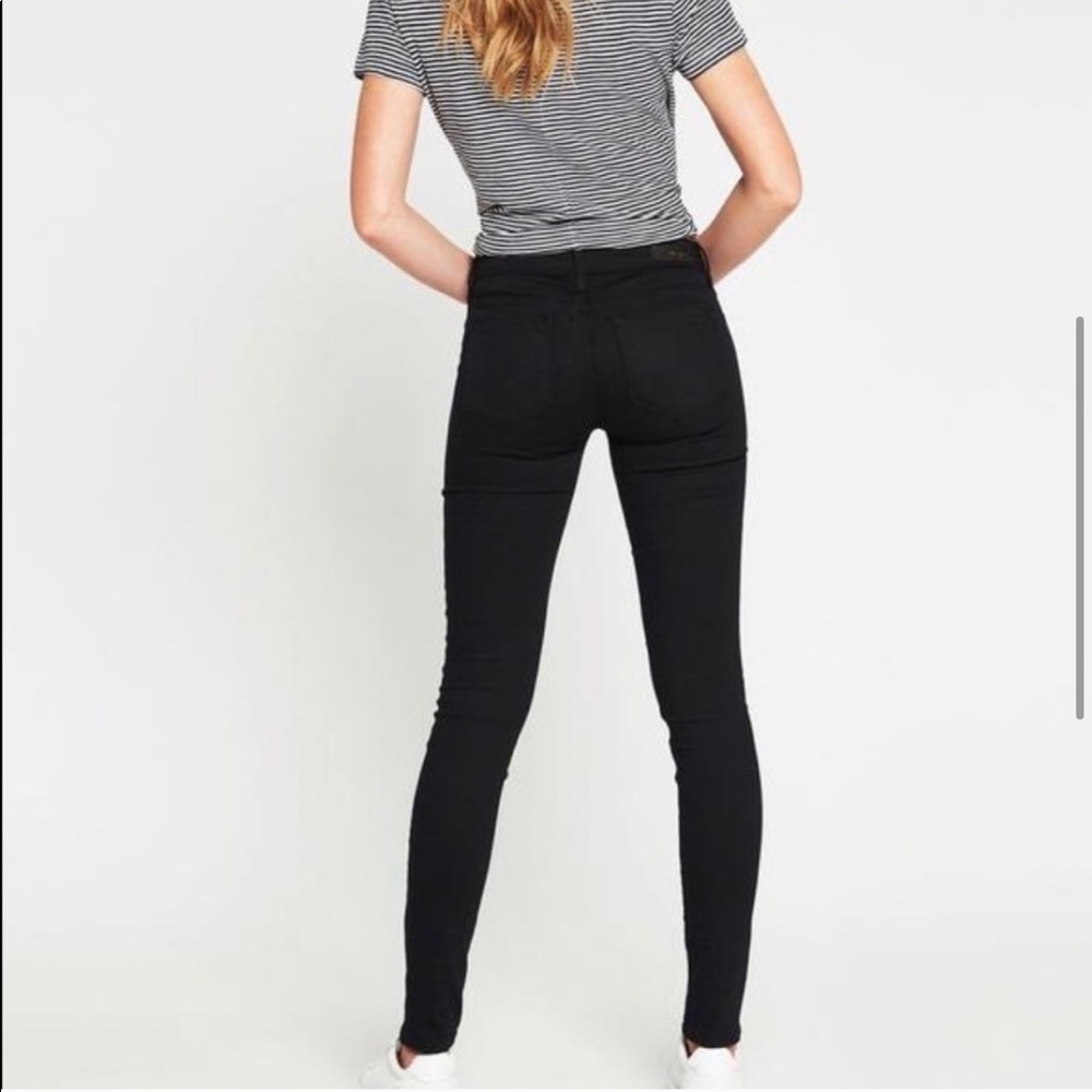 MAVI Mid Rise skinny size 26 W / 28 L Jet Black Alexa jeans